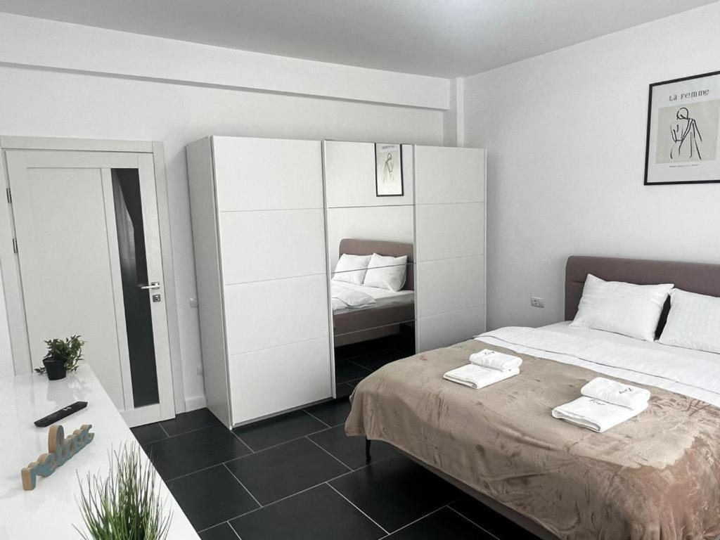 Luxury Cozy Apartments Сучава Экстерьер фото